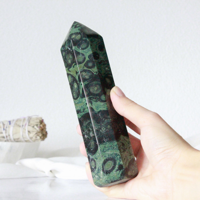 Obelisk Jaspis Kambaba