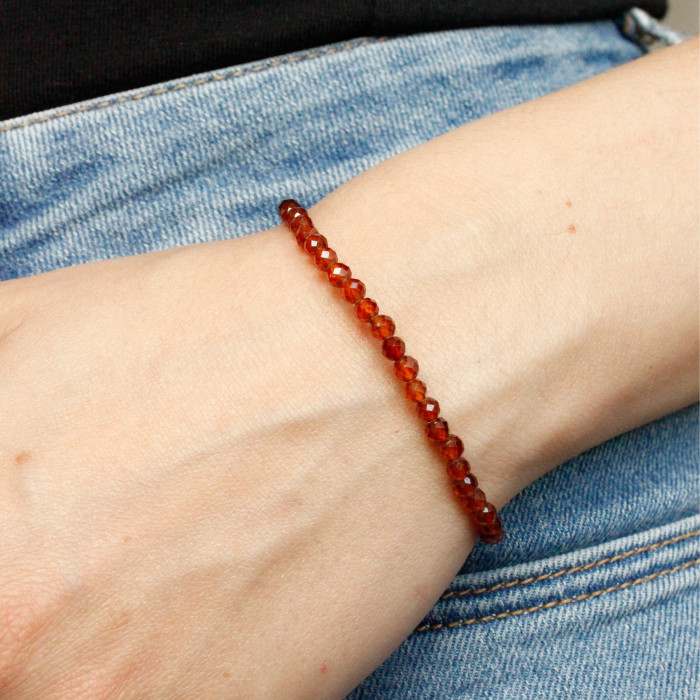 Náramok Granát spessartin 4mm